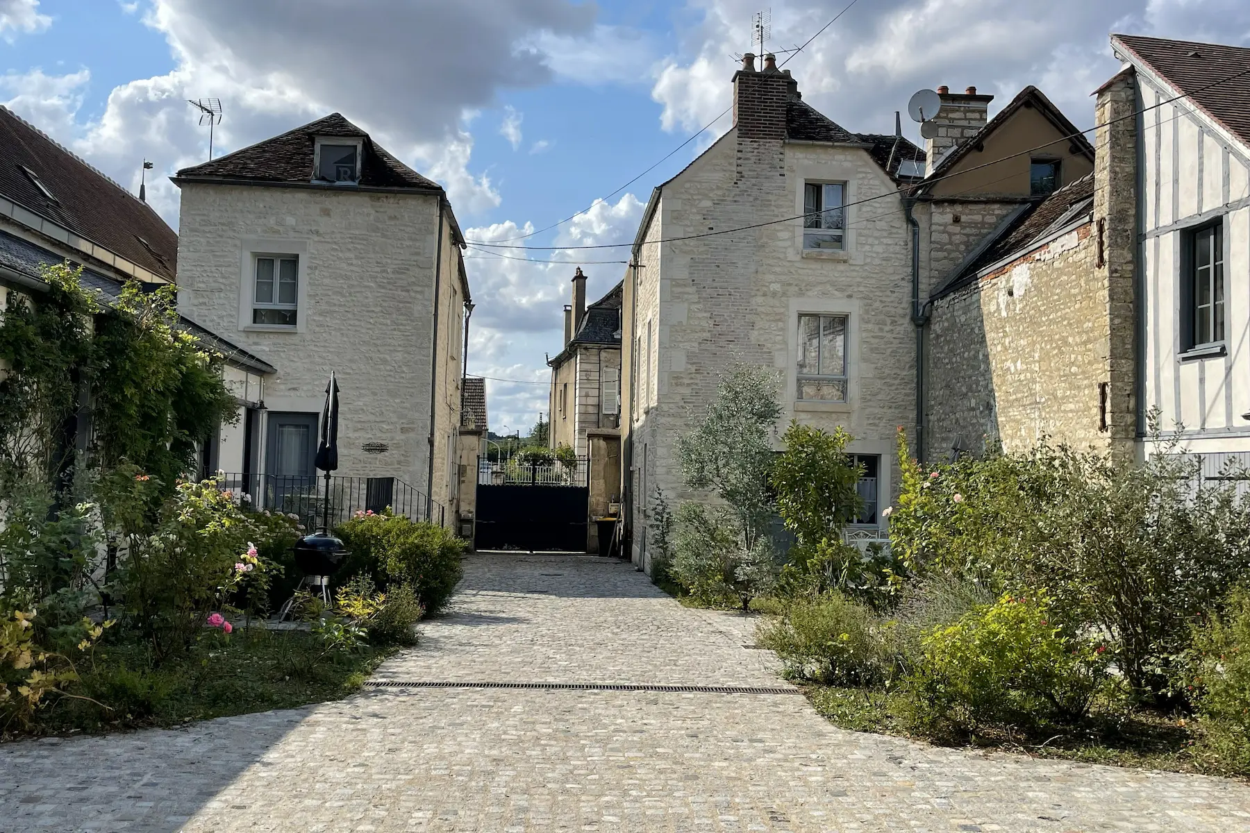 Les Maisons Voisines pour sejours en familles ou entre amis en Bourgogne